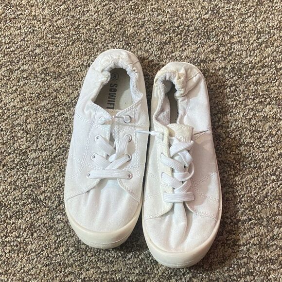 SOWIFT White Moccasin-Style Sneakers with Soft Soles Size 8 - Picture 1 of 9